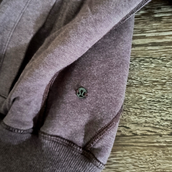 Lululemon EXTREMELY COZY sweatshirt - Picture 2 of 3
